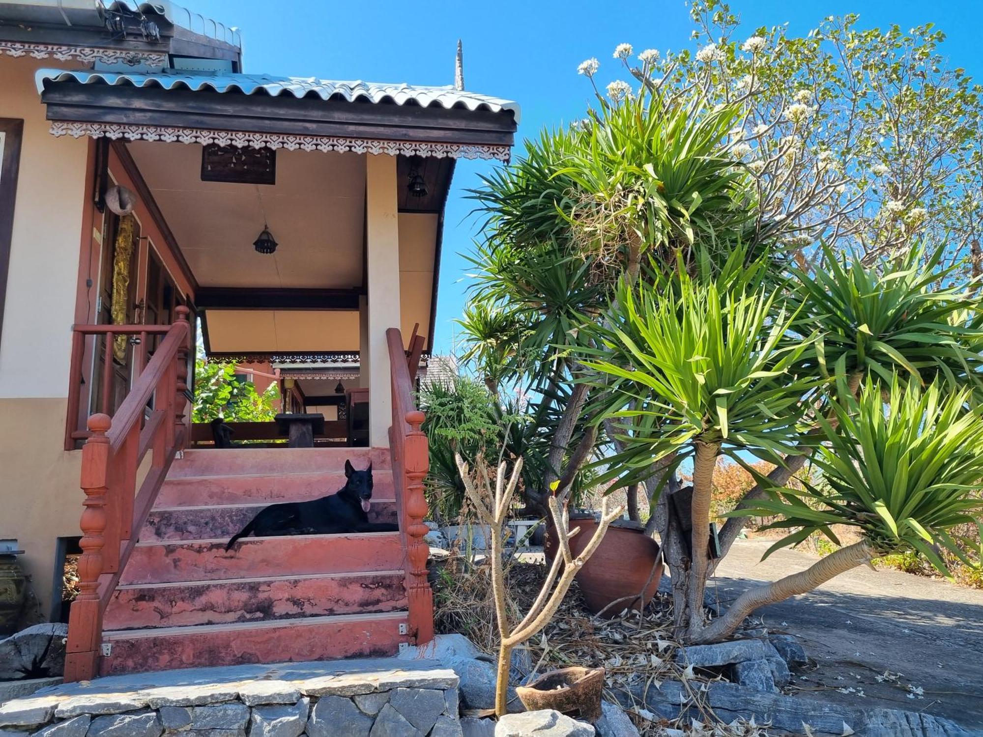 Hello Sichang Bungalow Koh Sichang Exterior foto